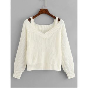 🎄NWT🎄 Cold shoulder white sweater small Shein